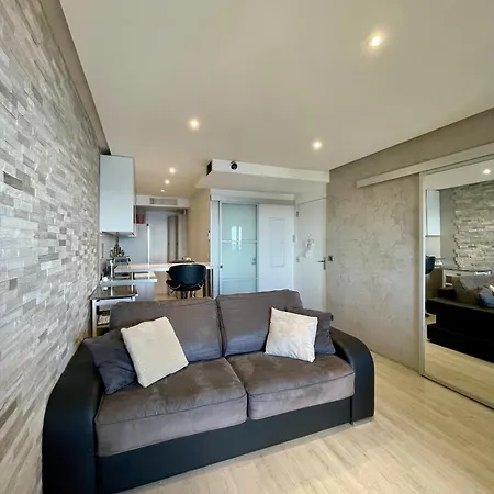 Vue Aux Portes De Monaco アパート カップダイユ